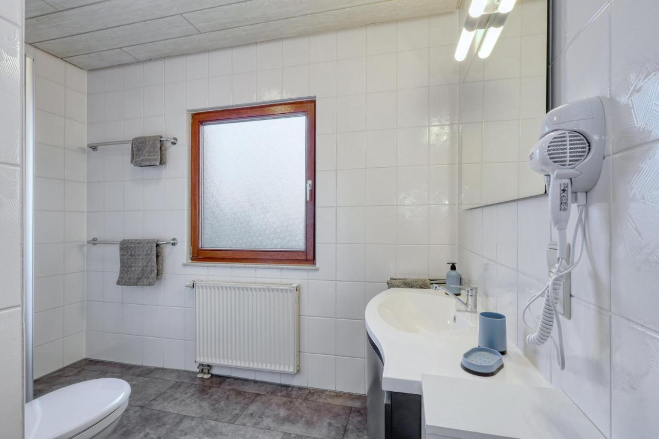Seepark Kirchheim Ferienhaus bei Anne mit Sauna Exterior foto